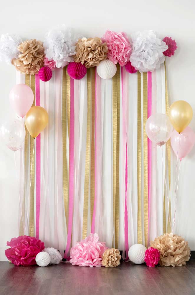 How about using strips of crepe paper to decorate the panel for Mother's Day?