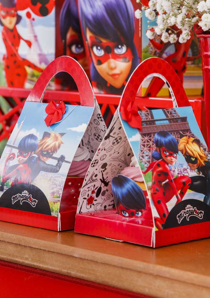 Ladybug surprise bags for guests to take home