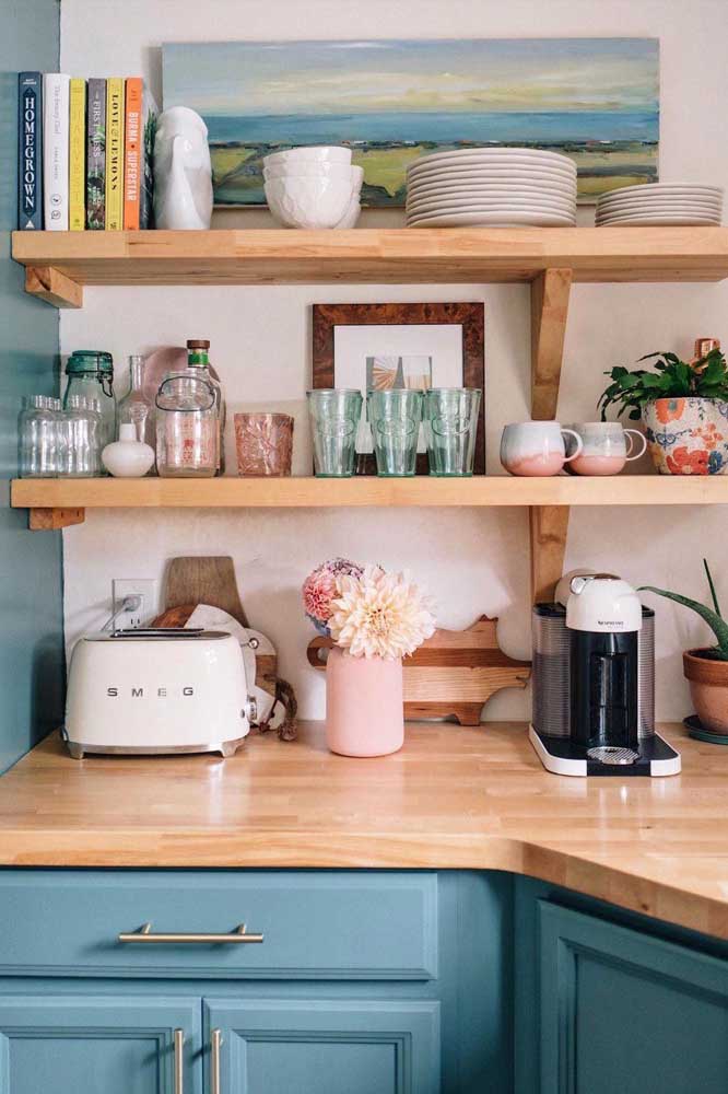 Retro and Provencal come together perfectly in this kitchen