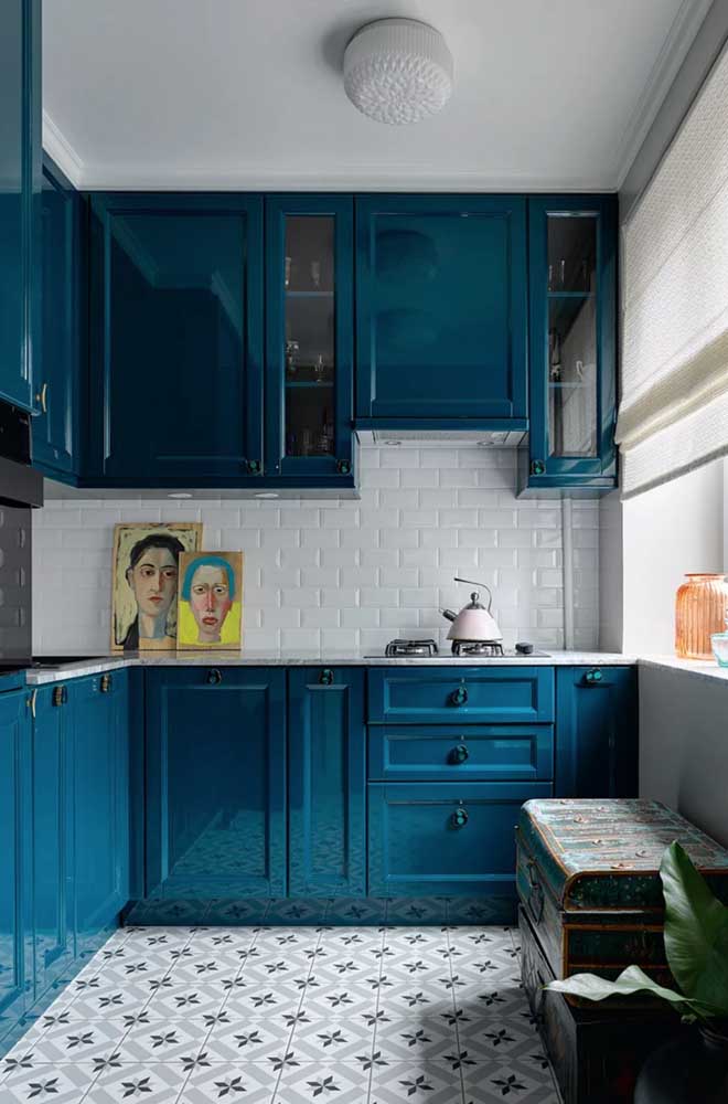 A blue Provencal closet to call your own!