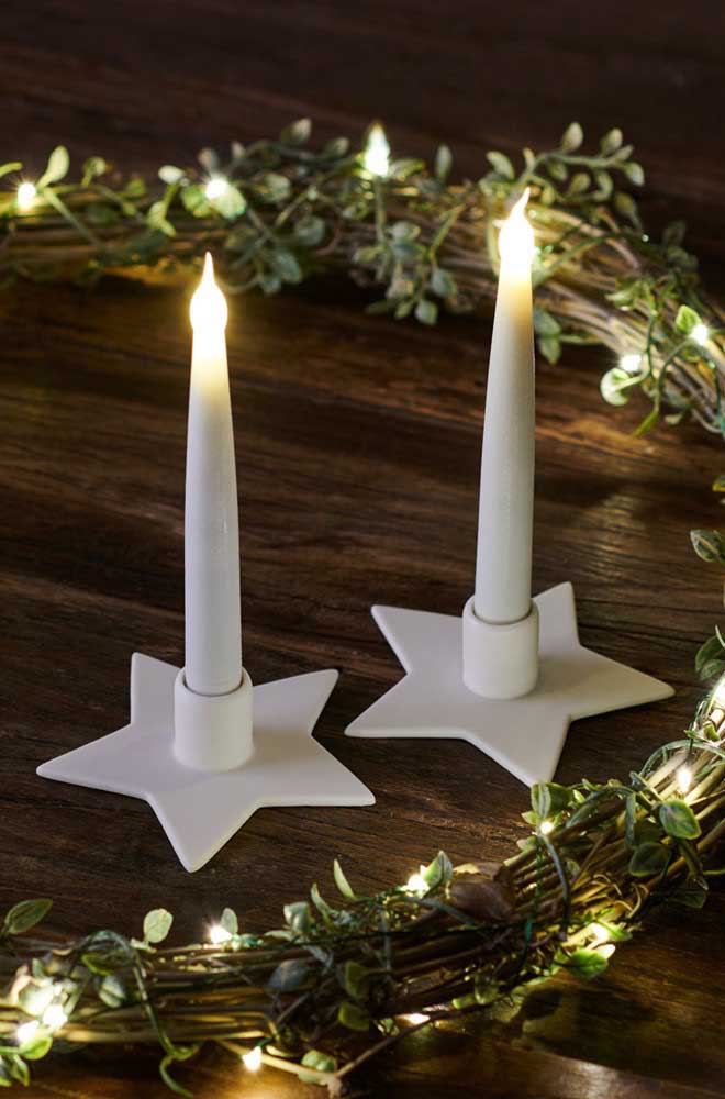 Star-shaped candlesticks: a treat for Christmas Eve