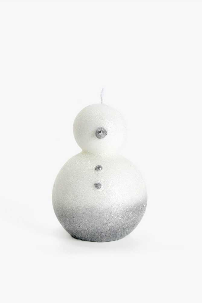 A charming snowman to melt while the candle burns