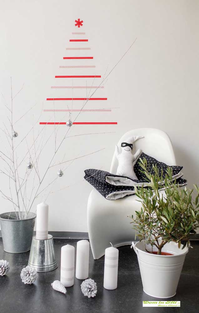 Wall Christmas tree made with washi tape