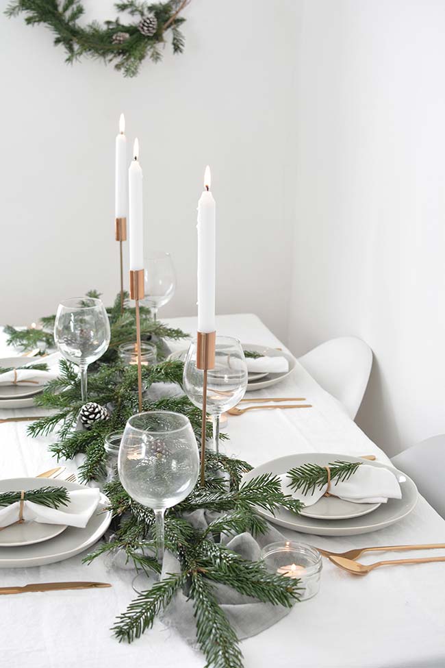 Christmas table for few guests