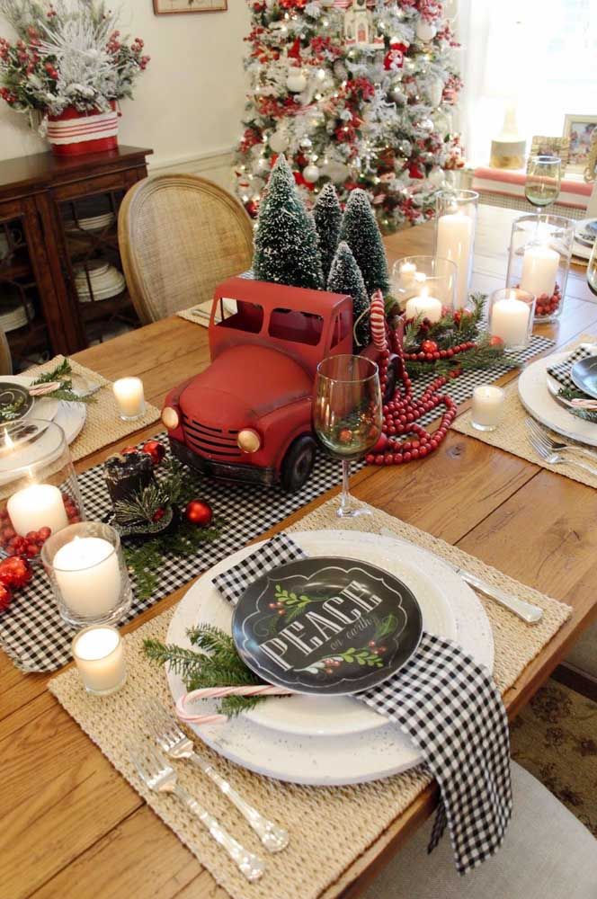 Christmas table decoration with what you have at home