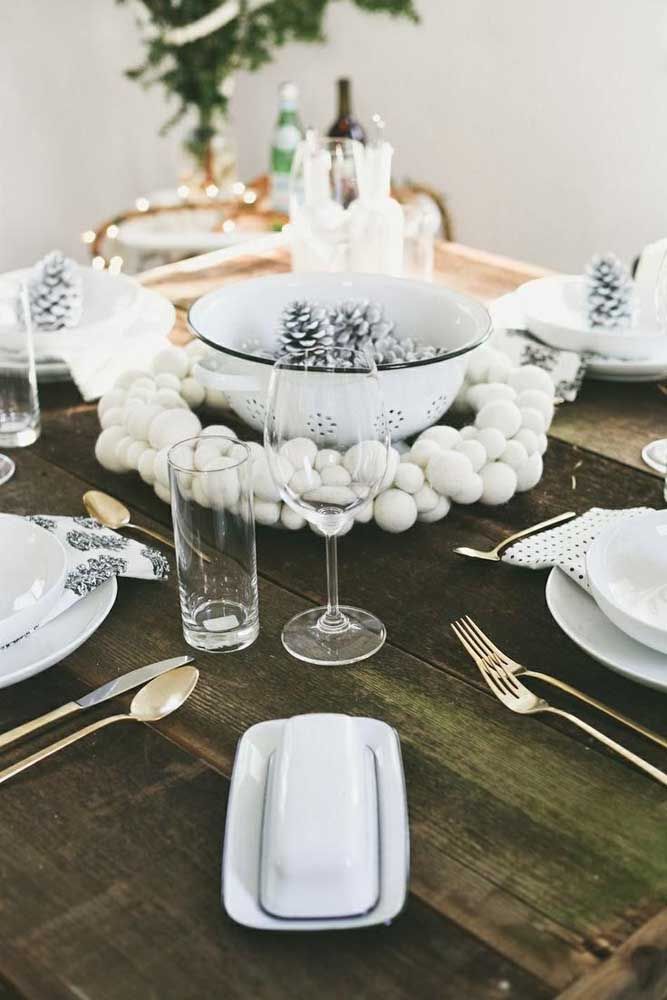 Christmas table decoration with what you have at home