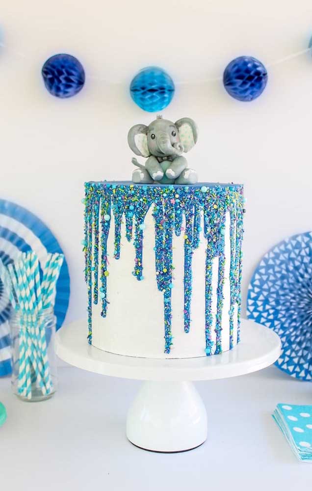 Fake cake for children's birthday