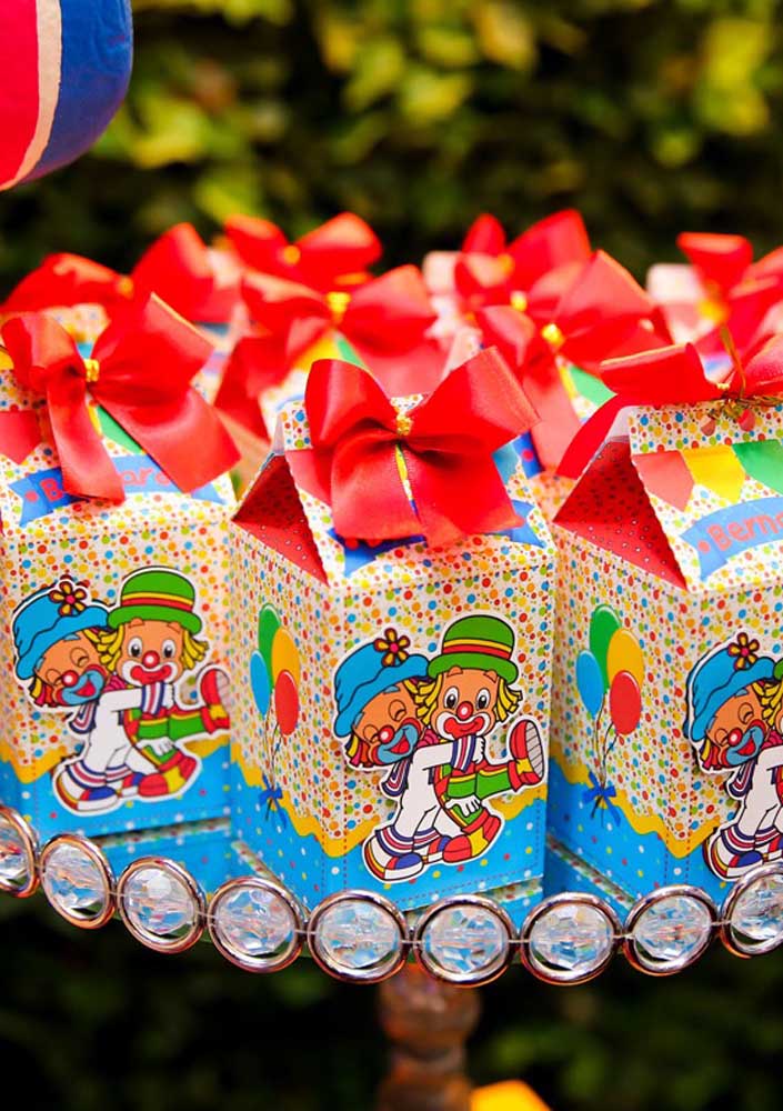 Surprise boxes to cheer the kids at the Patati Patatá party