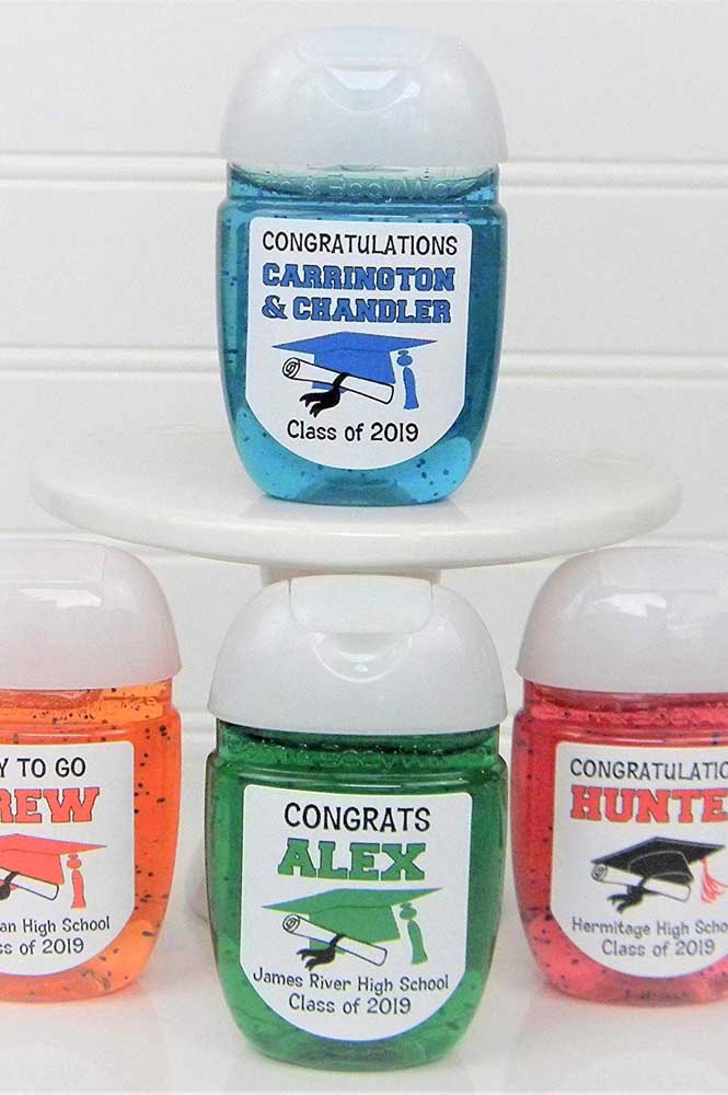 But if you prefer you can bet on colorful and personalized gel jars as a graduation souvenir