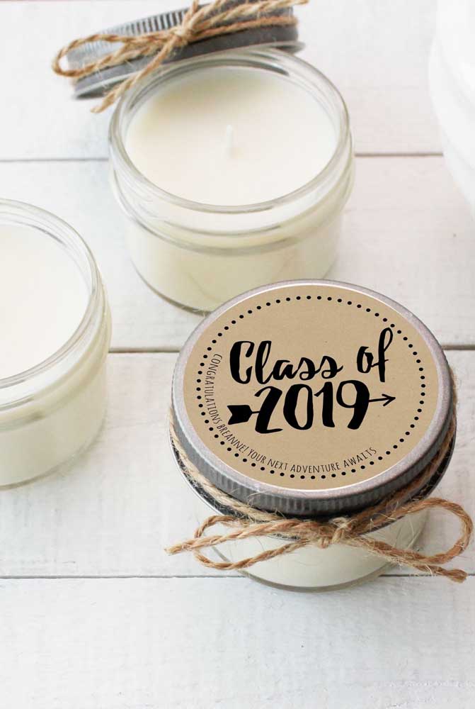 But if you prefer you can invest in aromatic candles as a graduation souvenir