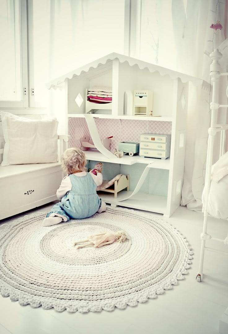 Crochet rug for kids room