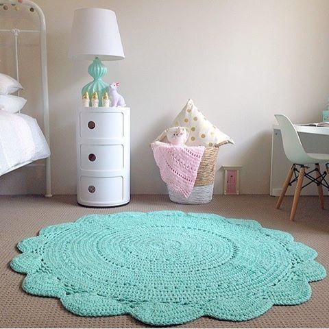 Small water green crochet rug