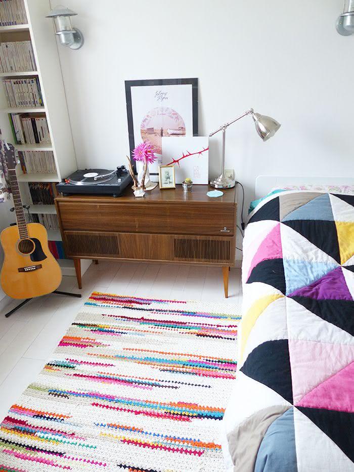 Crochet rug for bedroom