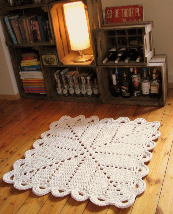 Example of simple square crochet rug