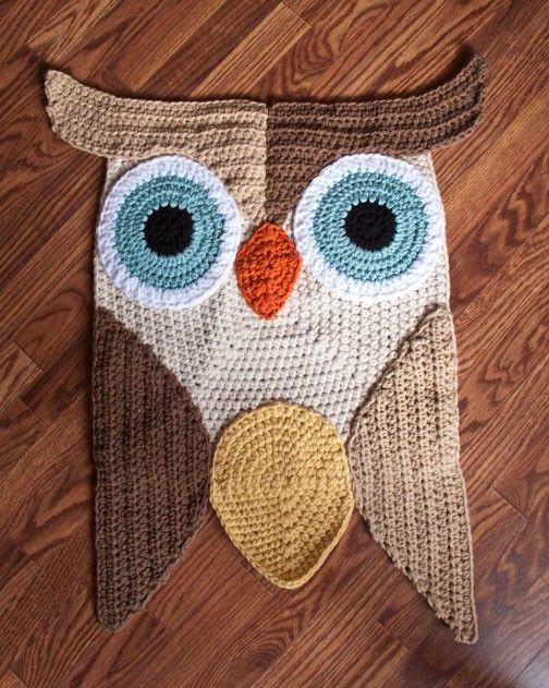 This is an owl rug pattern