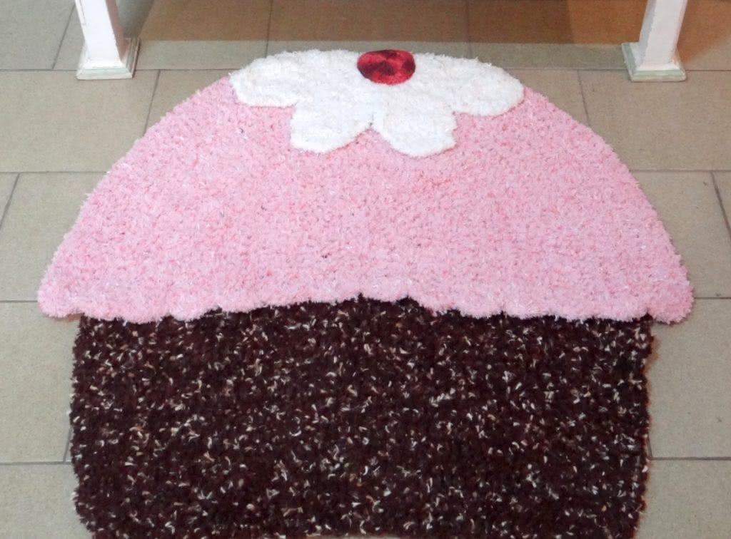 Cake Shaped Rug