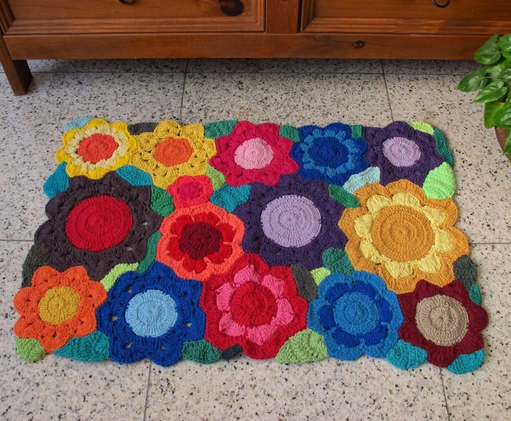 Floral crochet rug