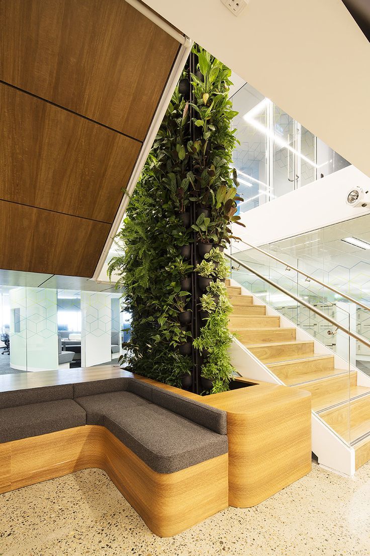 Sophisticated environments are even more valued with the presence of vertical gardens