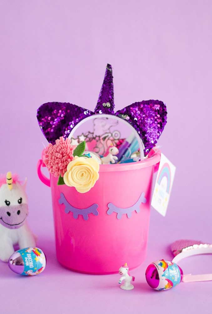 Small Easter basket in unicorn theme