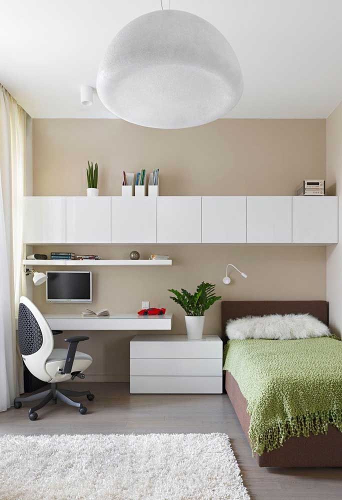 The white color is the highlight of a cleaner teen room.