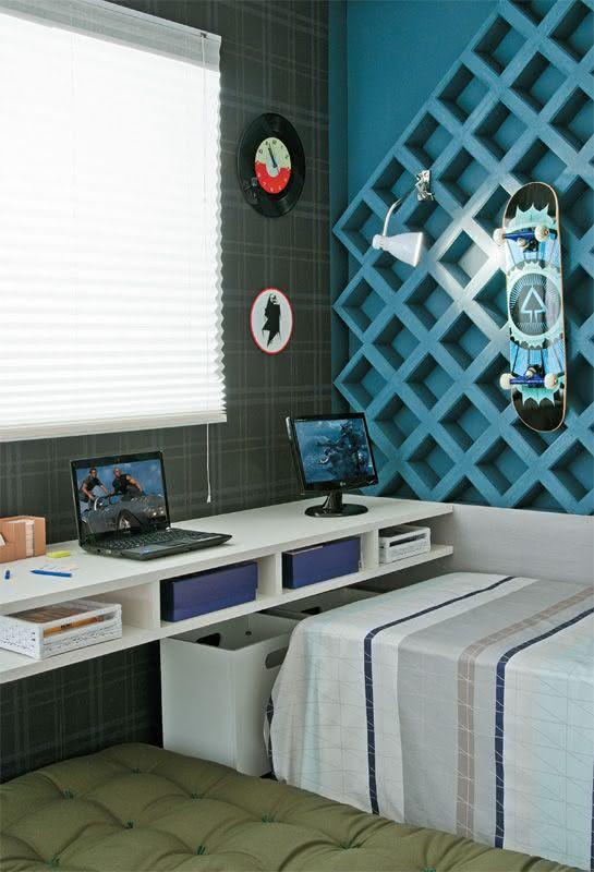 Teenager room with modern niches