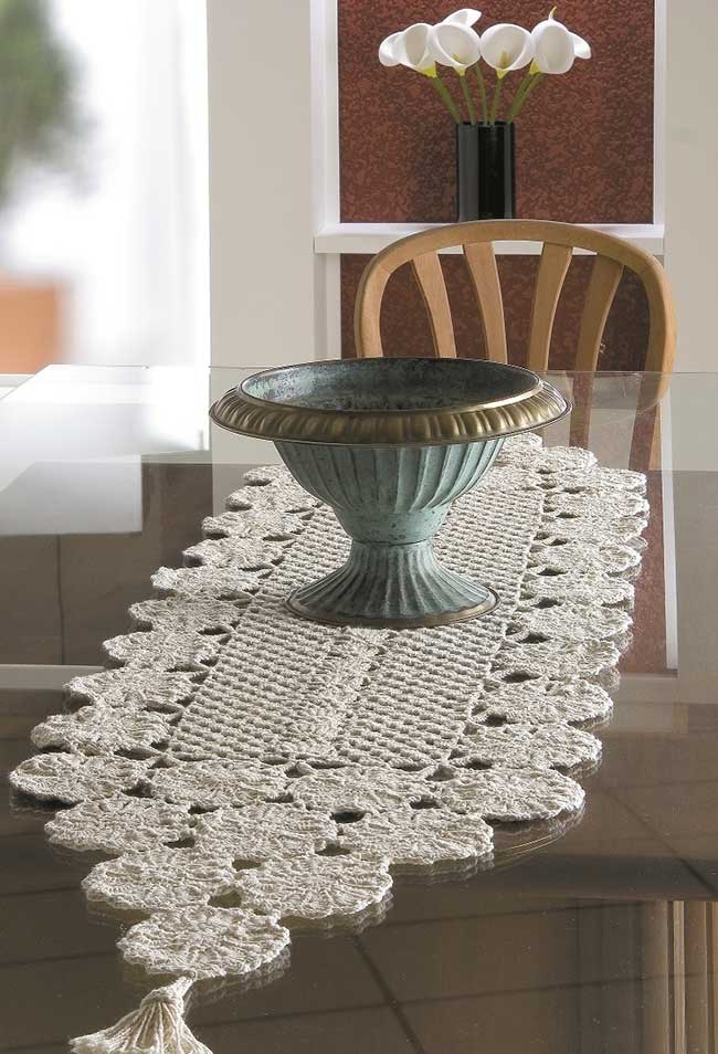 Table runner to enhance any table