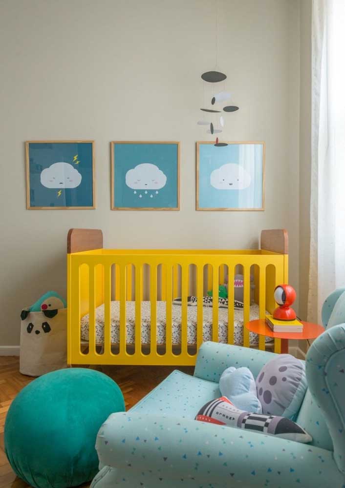 Look what a modern and fun solution for the baby room: blue and yellow