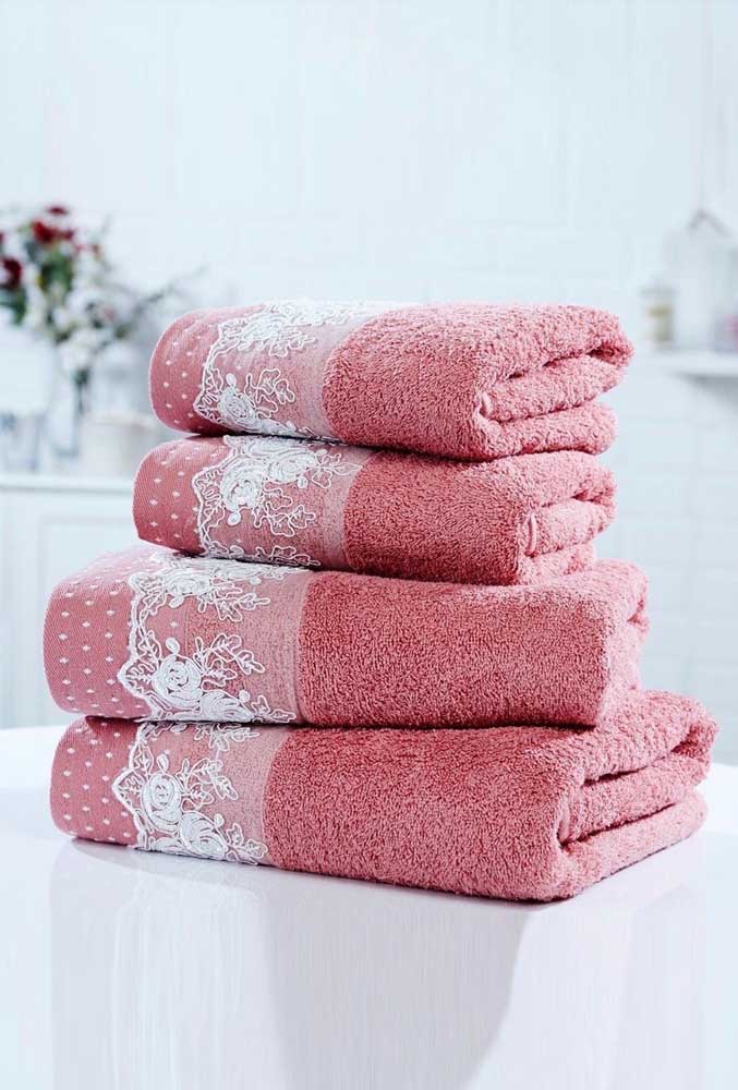 Those simple face and bath towels can completely transform with the application of lace