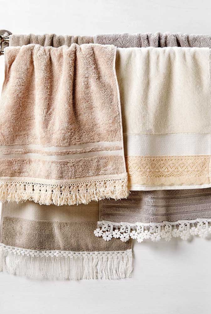 Do it yourself: apply lace on the bars of your towels