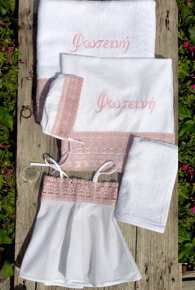 The lacy bathroom set can still be embroidered with the name of who will use it