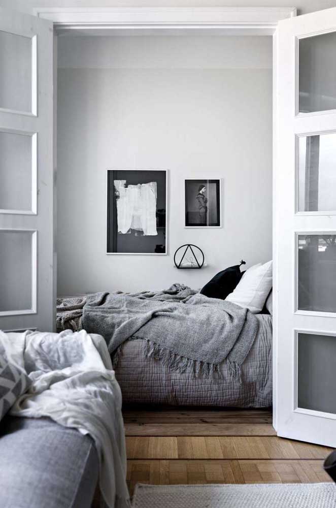 Modernies will love the idea of ​​a single room in black and white