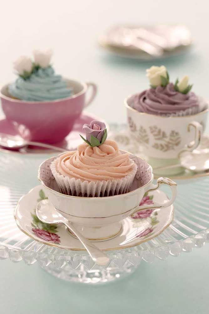 Innovate without losing the delicacy of afternoon tea; as in this image, where the cupcakes were served in the cup 