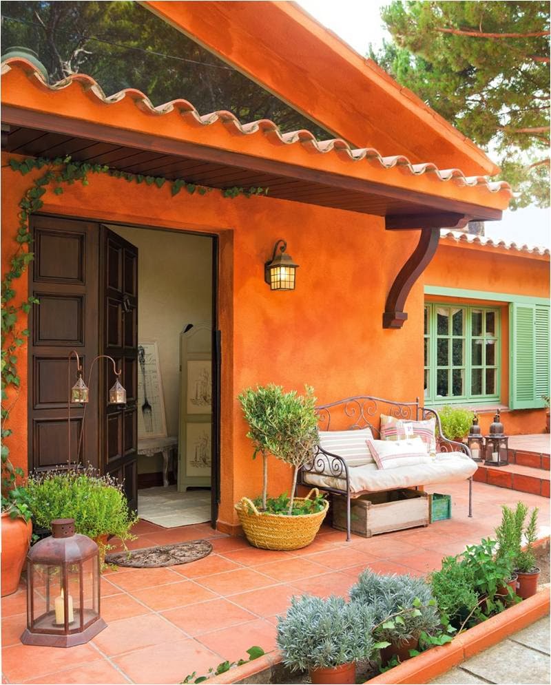 The colors of intense houses that tend to the most earthy harmonize well with country designs