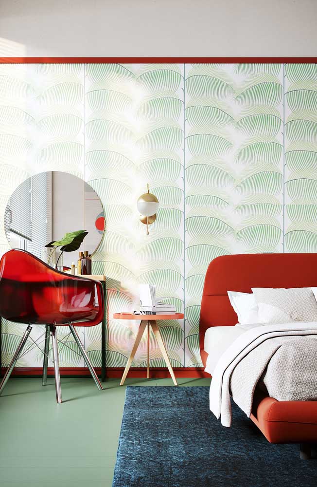 Red and green: an unusual combination, but that works in modern and bold proposals