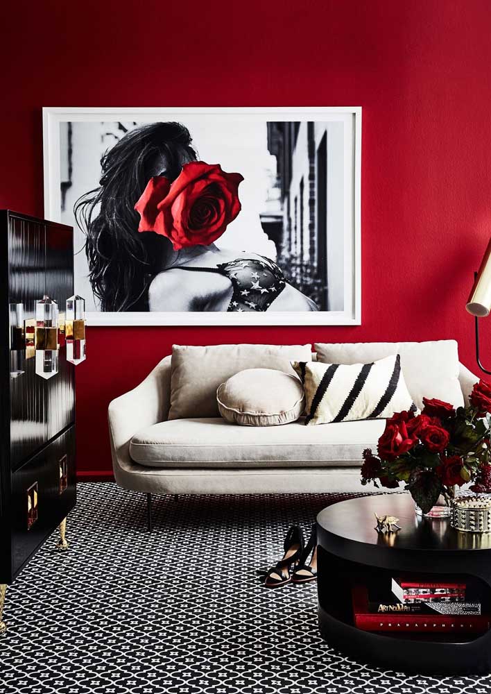 Red and black room. A super inspiration for those looking to use double colors in decoration