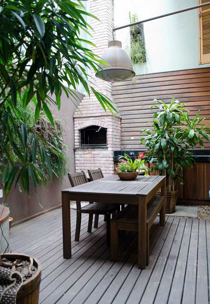 This super cozy and inviting gourmet space featured a simple brick barbecue