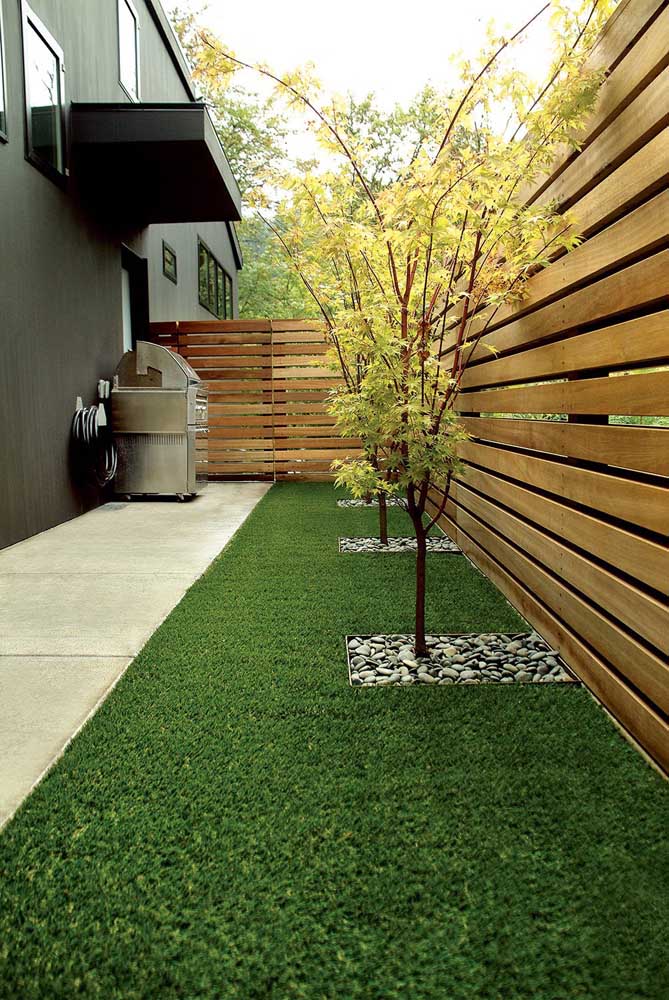 Choose the grass that best suits your garden and enjoy this small green space