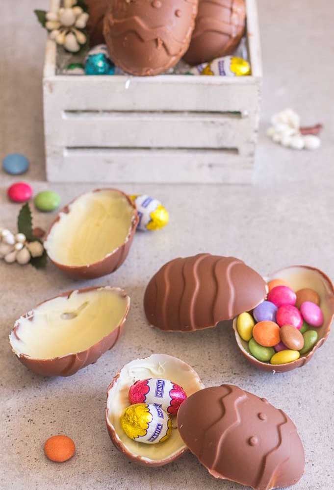 Milk chocolate Easter eggs on the outside and white chocolate on the inside with confetti and chocolate candies; children will love the idea