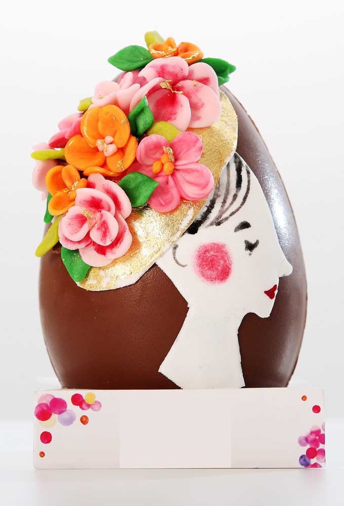 This Easter Egg was beautiful with the decoration applied in edible dough