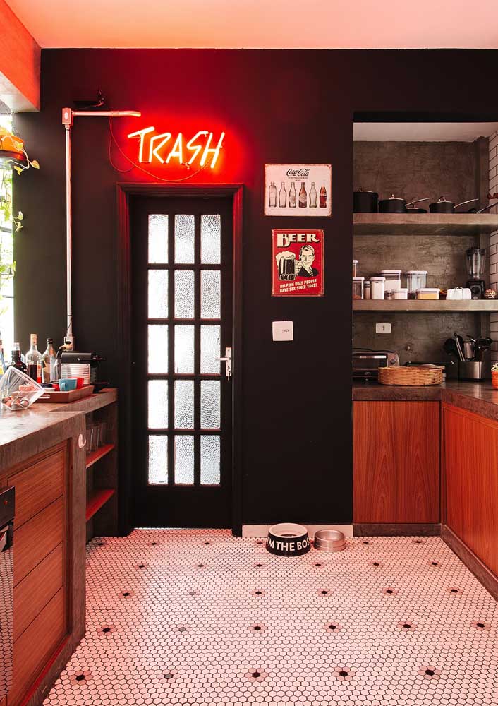 Luminous neon sign for kitchen. The red color completes the environment palette