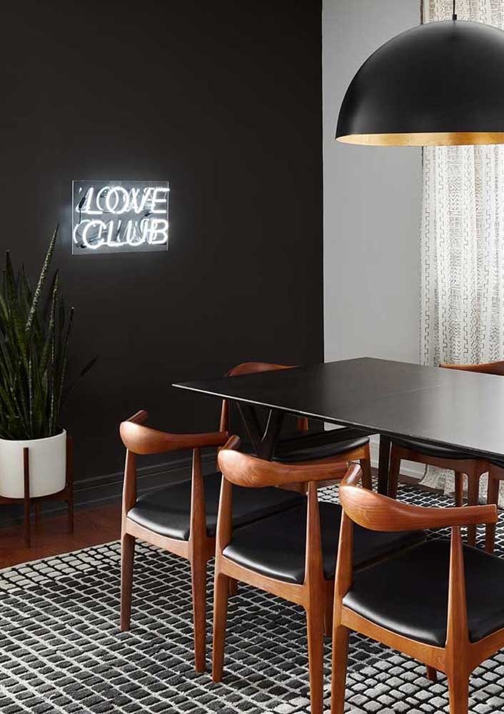 Neon sign for dining room 