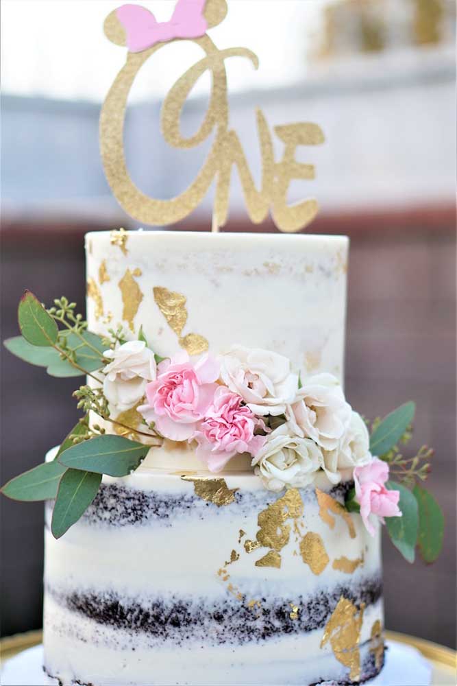 Beyond that elegant and refined Minnie naked cake
