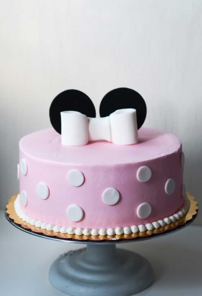 Minnie cake with American paste: simple and easy to make