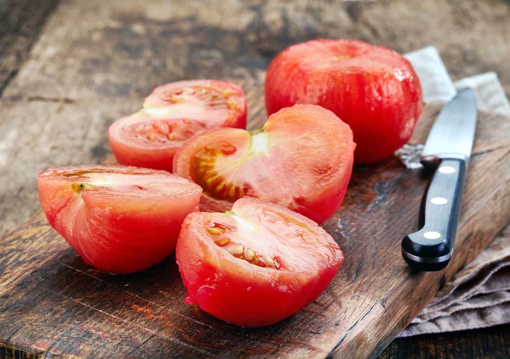 How to remove tomato skin