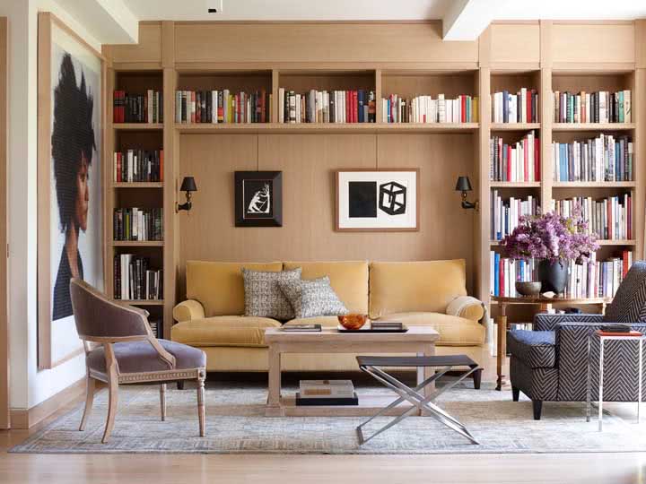 Uma estante para o seu sofá