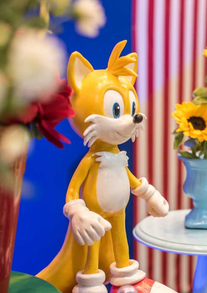 O melhor amigo do Sonic, a raposa Miles Power, também precisa ser convidado para a festa 