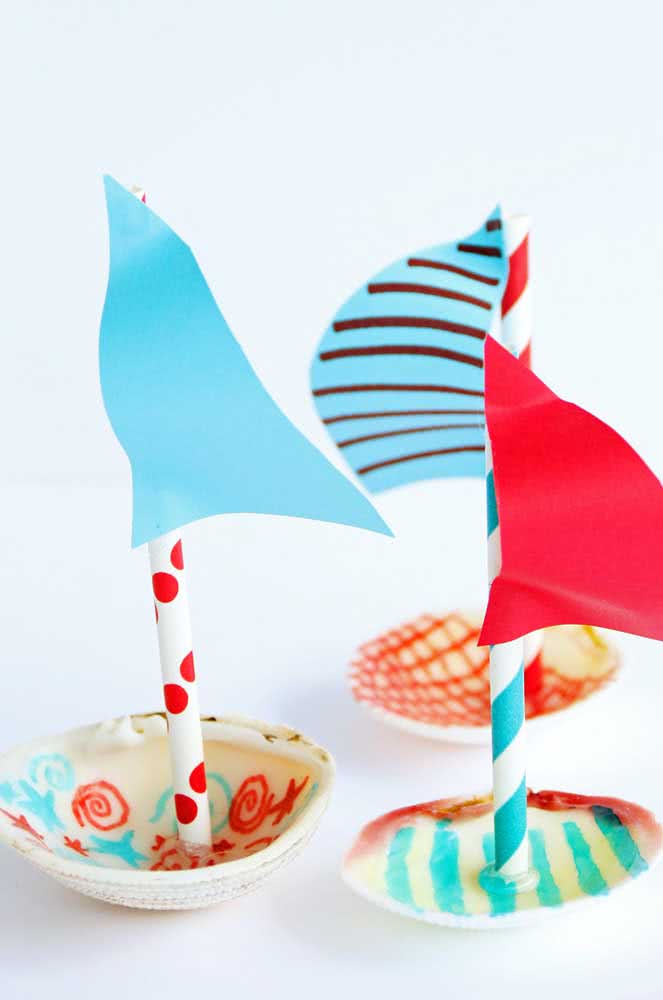 Barquinhos de conchas do mar! Fica lindo na decoração de uma festa infantil