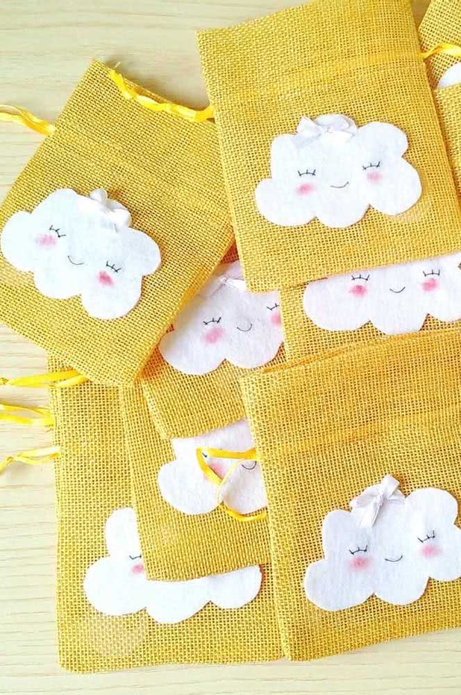 Souvenir bags decorated with clouds of felt.  Did you see how versatile she is?